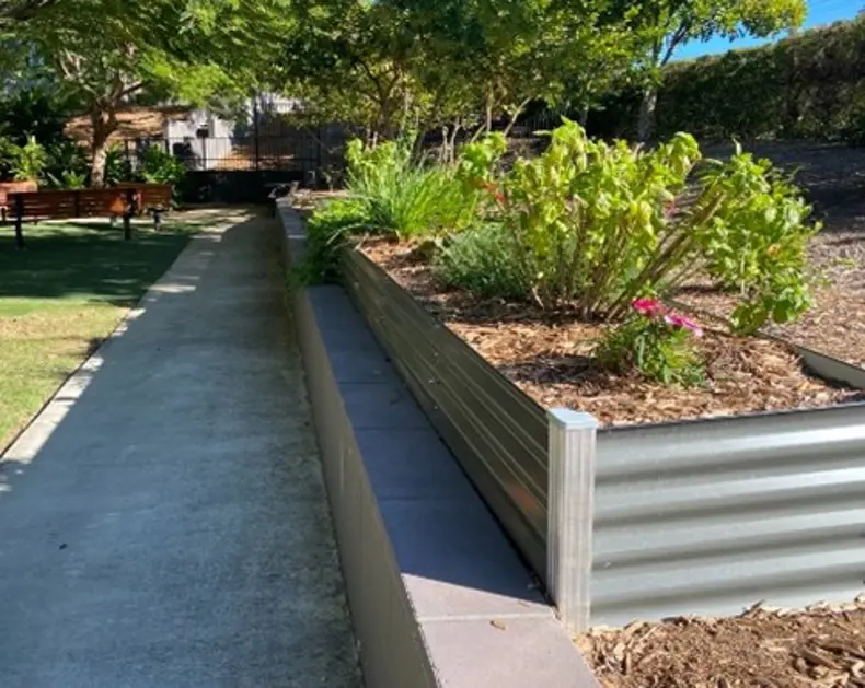 Villa Maria raised garden bed