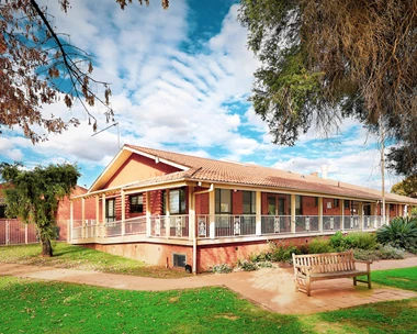 20210602-st_marys_dubbo_facade