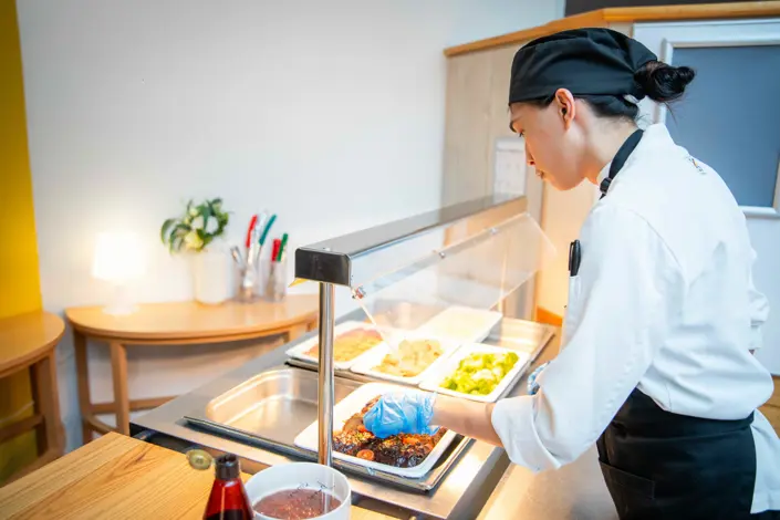 Buffet dining is a hit with residents