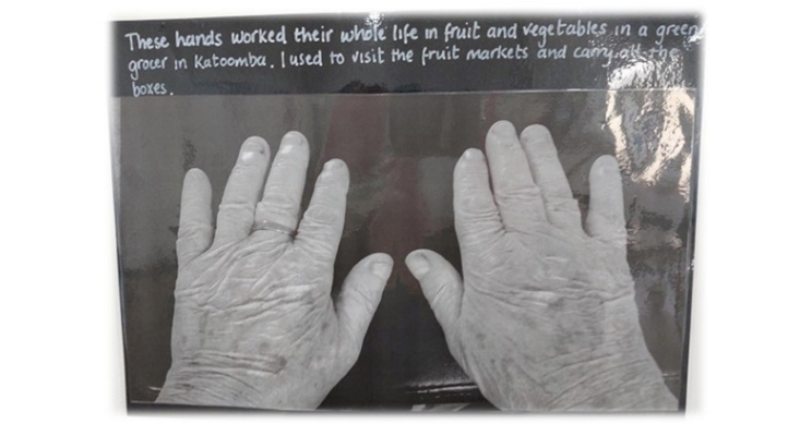 Hand 2.png