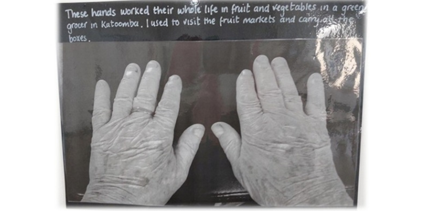 Hand 2.png