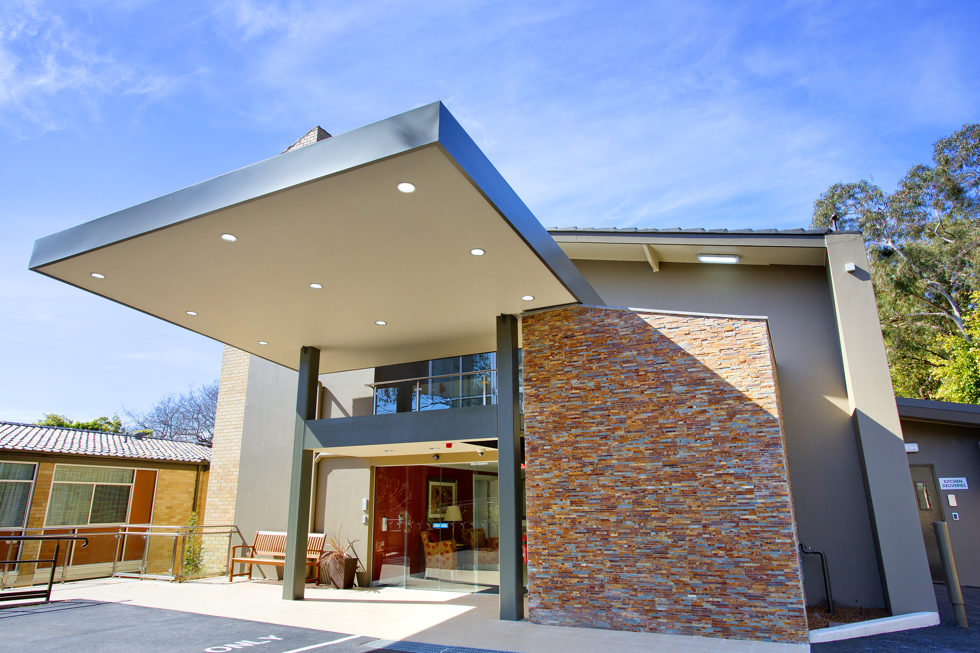 stpauld entrance.jpg