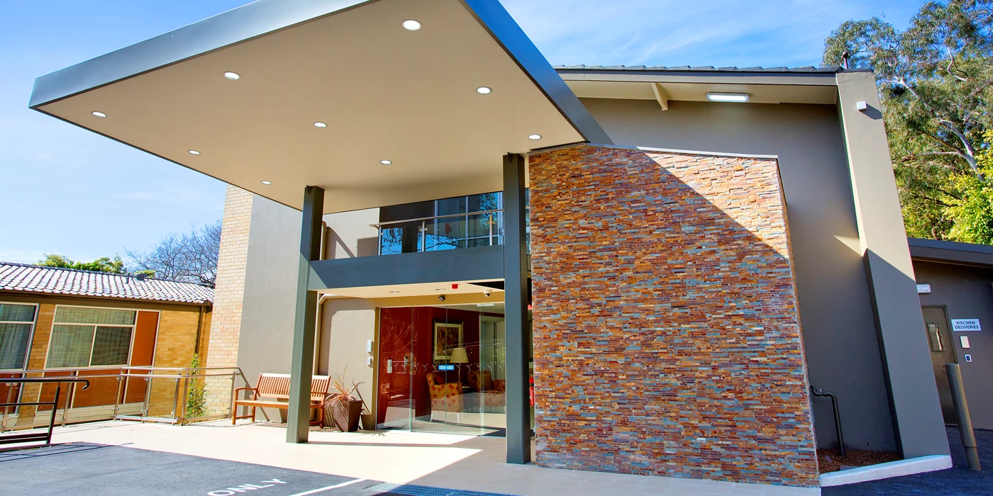 stpauld entrance.jpg